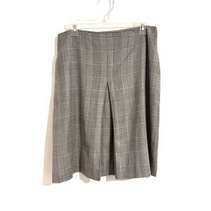 Banana Republic Women’s Size 12 Gray Plaid Women's Skirt